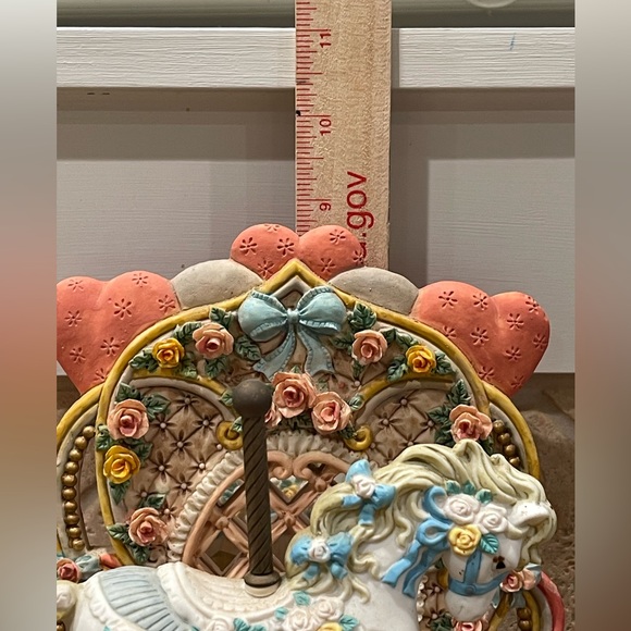 Carousel Collection 3rd Edition Carousel horse music box - Picture 11 of 14